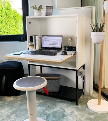 der Sekretär vereint Schreibtisch und Büroschrank zu einem Büromöbel